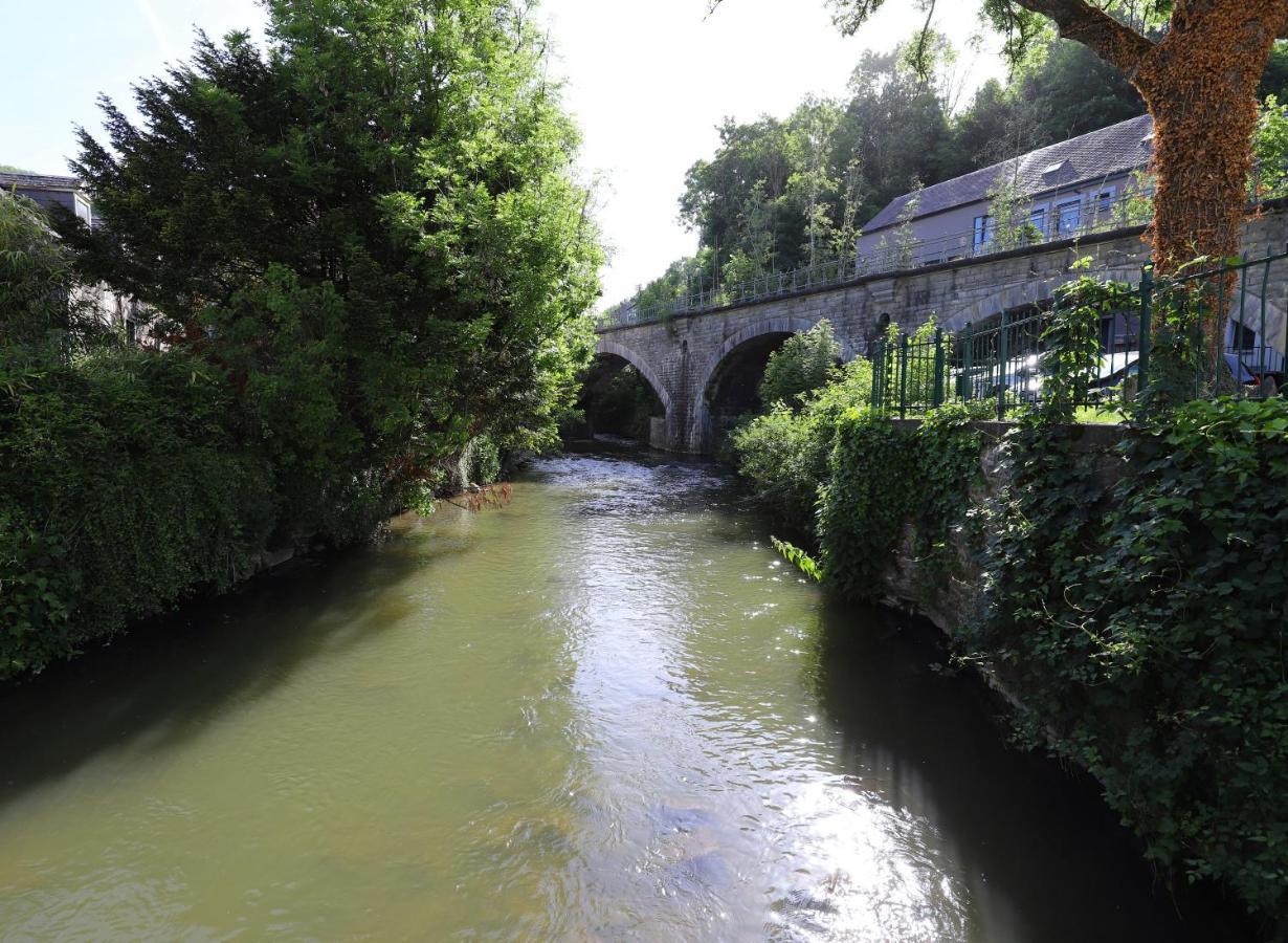 Villa Aux Berges Du Bocq Yvoir Exterior foto